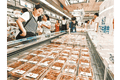 网红零食店接连落地各大核心商圈——新鲜短保成南昌年轻人零食消费新选择