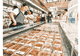 网红零食店接连落地各大核心商圈——新鲜短保成南昌年轻人零食消费新选择