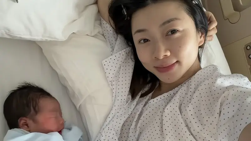 35岁程晓玥近况曝光!2小时顺产二胎,如今一家四口住进月子中心
