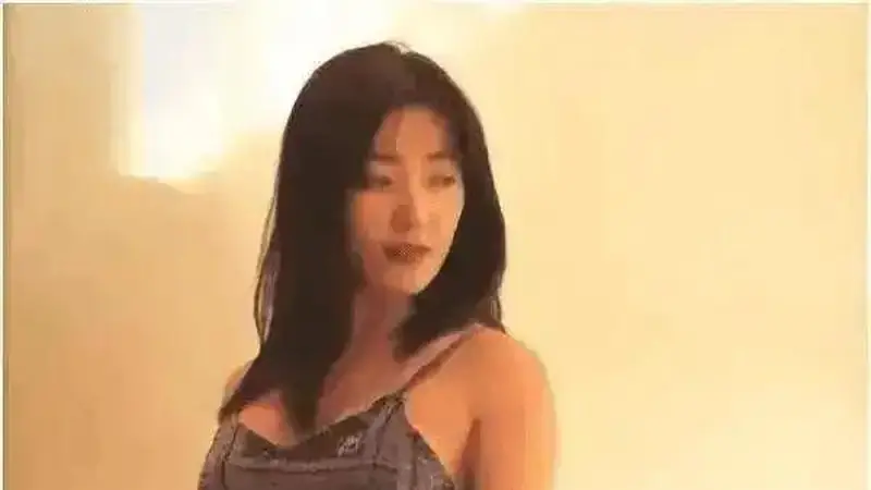 一辈子演了两部三级片,至今仍是“亚洲第一美胸”,其中一部是《金瓶梅》