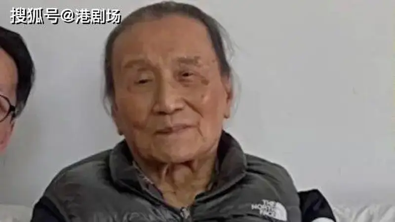 谢贤豪宅养病最后身影被私人医生曝光！群星后辈轮流登门探望