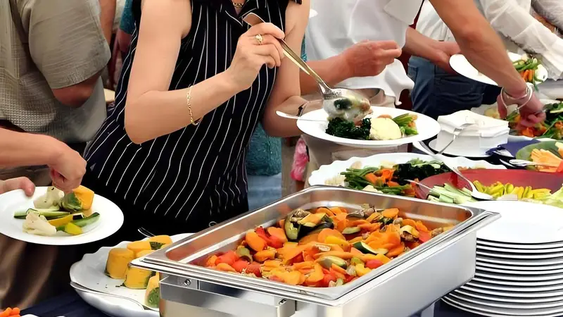 自助餐为什么吃不回本?老板不会说的3个秘密,原来都是套路