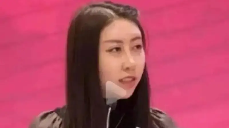 贾浅浅“谢幕”了,当初吹捧她的那些大佬们呢?