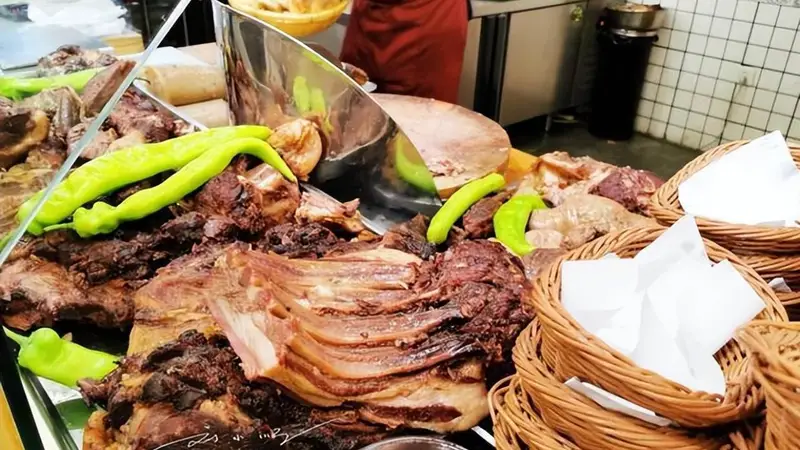 河北保定“最著名”的代表美食，北方地区很流行，南方人却不爱吃