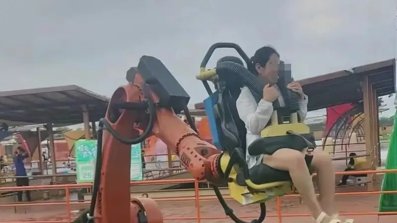 被夸“男友力爆棚”的景区出片机械臂,劝你轻易别尝试