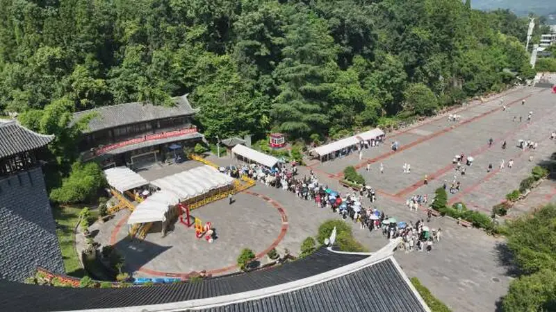 织金洞多管齐下护航游客快进漫游