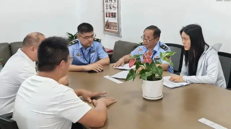 主动上门优服务 规范经营促提升