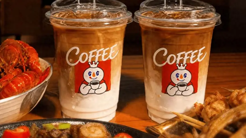 FIVE GUYS北京首店即将开业;蜜雪冰城多家门店日均咖啡销售占比超20%