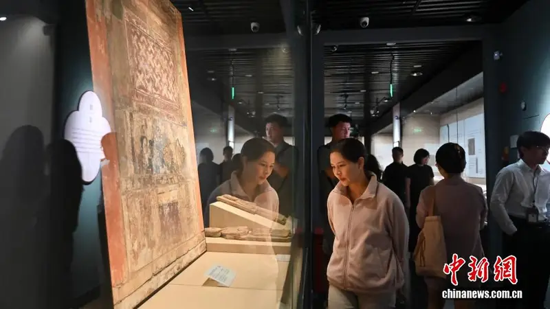 “不止于闺阁——宋金时期女性的多面人生”展览在穗开幕