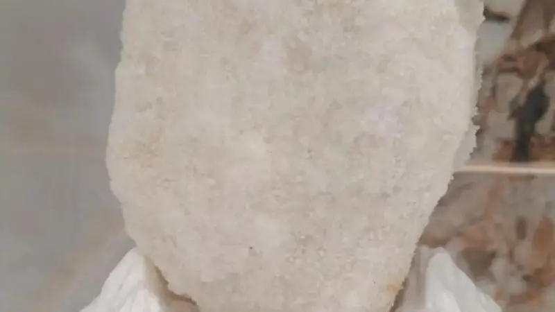 捡个盐块带回家留作纪念?景区回应:不建议!可能含毒素
