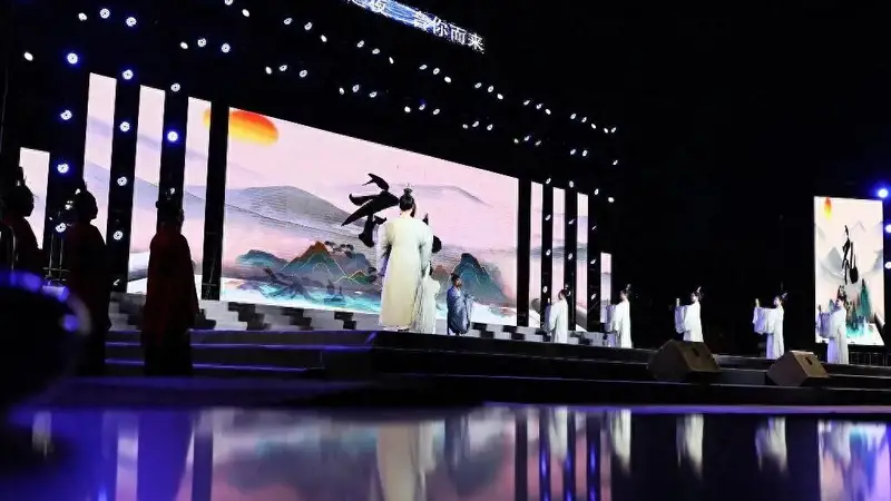 山西新绛：古城之夜 “音”你而来