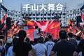 千山夜游热度在线 各地游客慕名奔赴