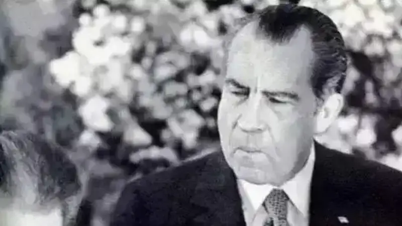 1972年尼克松访华,在国宴上将这道菜全吃光了,此菜更是成了国菜