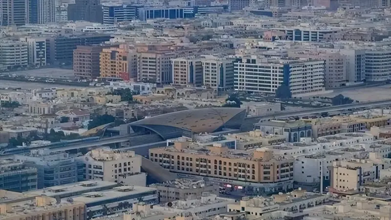 在迪拜工作的华人感慨：不要信媒体吹牛，迪拜相当我国的二线城市