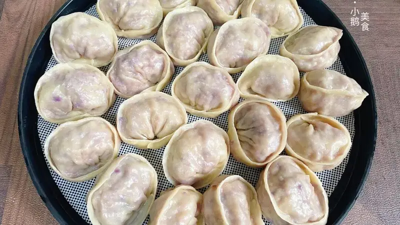 夏天包饺子,这菜调馅太好吃了,清爽又低脂,天热包蒸饺比包水饺更简单省事