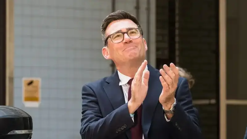 英国十年迎第七位首相:“北境之王”将入主唐宁街