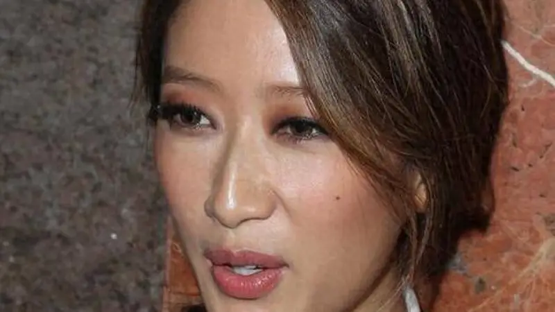 原来谢婷婷的靠山，不是丈夫也不是哥哥，而是78岁与丈夫AA制的她