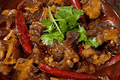文火慢炖一锅红烧牛肉，醇厚酱香温柔治愈黄昏日常