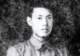 1929年,地下党员丁惟尊叛变,还要带着敌人去火车站抓人,他的妻子知道后,连忙说:“我要回娘家,让我和你一起去火车站吧!”青岛街头照样热闹,人群喧哗,地底却翻涌暗流。一个女人搭丈夫的车去火车站,嘴上说回娘家,心里却要把一条线从刀口上救出来,这趟同行,改变了几个人的命。丁惟尊,地下党...