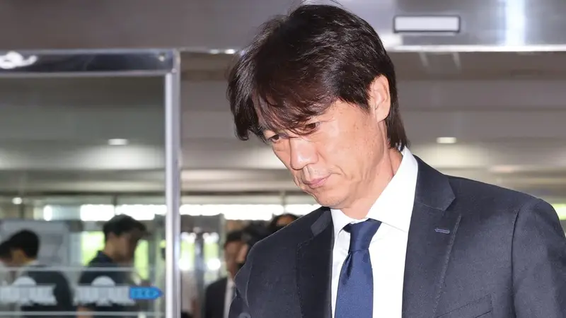 韩国队前主帅洪明甫出席国会听证会 否认选帅程序存在腐败