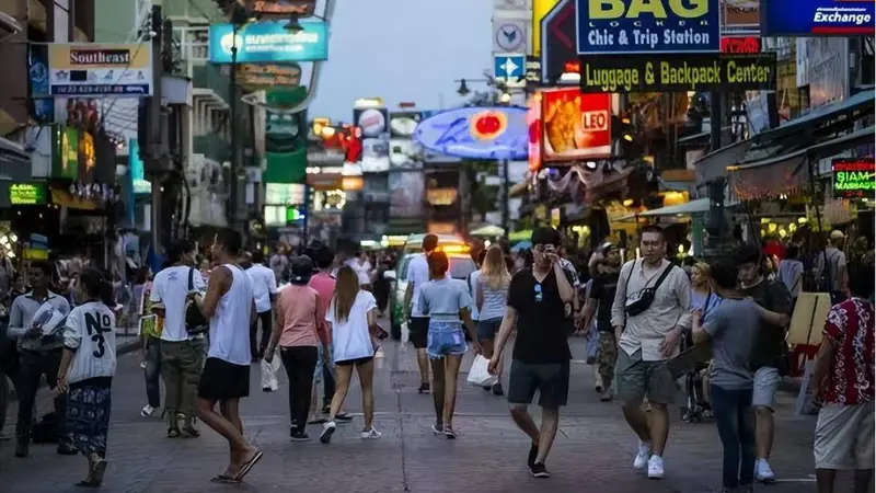 中国游客在曼谷遭遇暴力拖拽,泰国旅游局致歉,但真正的问题还在后面!