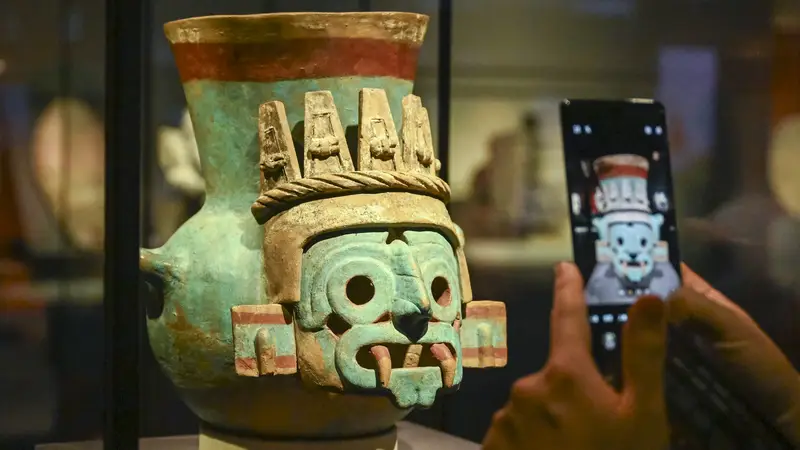 “世界树之巅:美洲古代文明大展”在上海博物馆开幕