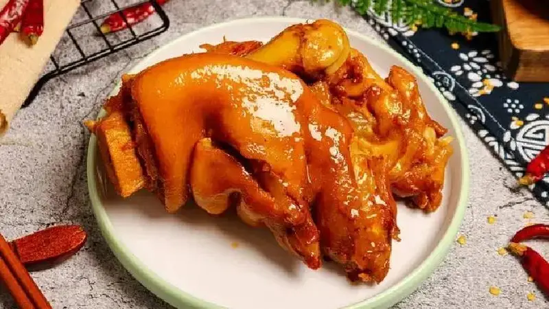 腐乳才是炖猪蹄神器，不用复杂香料，肉嫩一抿就脱骨！