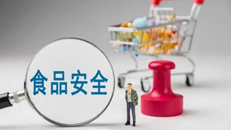 「新消费观察」泸溪河陷“异物门”,山姆紧急下架,中式糕点品牌风波再起