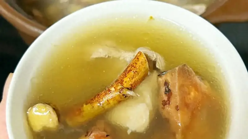 土茯苓才是“祛湿王”!搭配它,筋骨不痛了、湿气排了,越喝越好