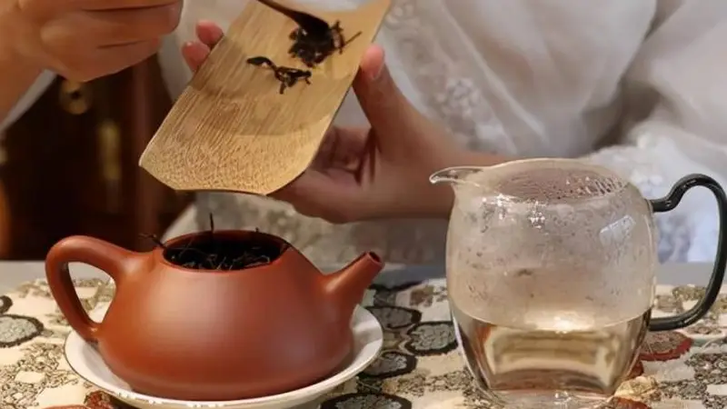 茶虽好,却不是这么喝的,喝茶的5个误区,很多人都“中招”了!