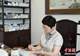 (文化中国行)粉彩瓷绘:方寸瓷器物 匠心续古香