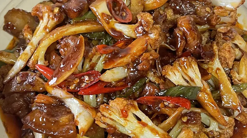 干锅花菜:脆爽干香,一上桌就光盘