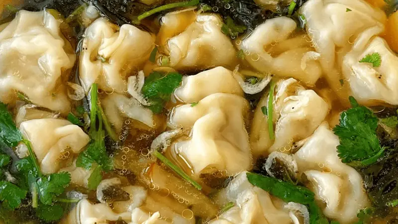 一碗酸汤馄饨,暖胃更暖心