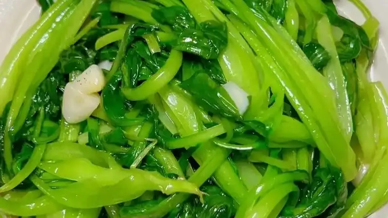 天气炎热更易出汗,多吃碱性菜更健康,这里分享8道碱性菜做法!