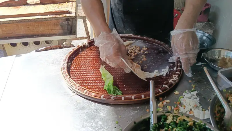 意外的早餐:两元五角的簸箕粉惊喜