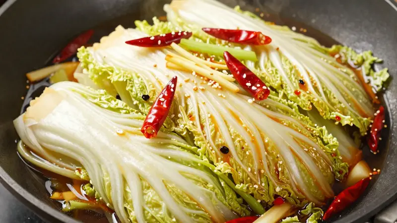 锅烧白菜这样做才脆嫩入味,比肉还香的做法分享