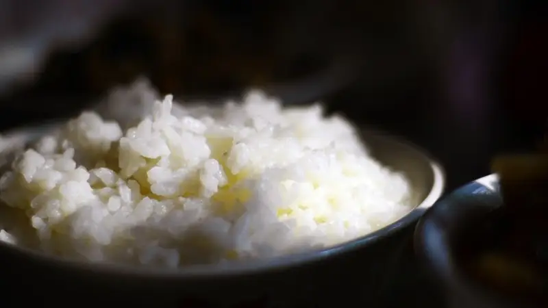 米饭被点名!医生直言:米饭冷冻20小时,抗性淀粉翻倍控糖护肠