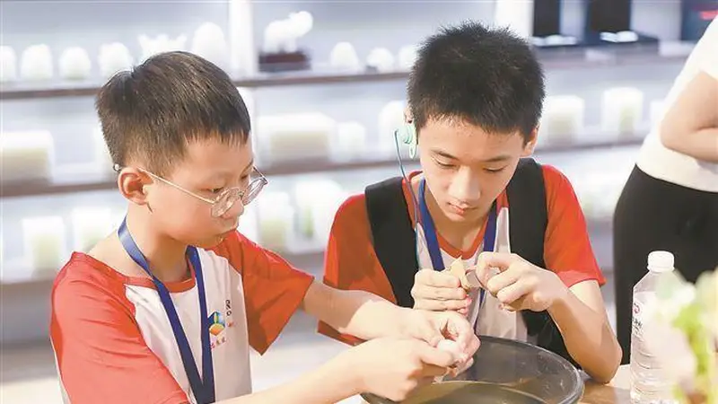 工业旅游成新风潮 厦门多家工厂焕新场景让市民游客享受慢体验