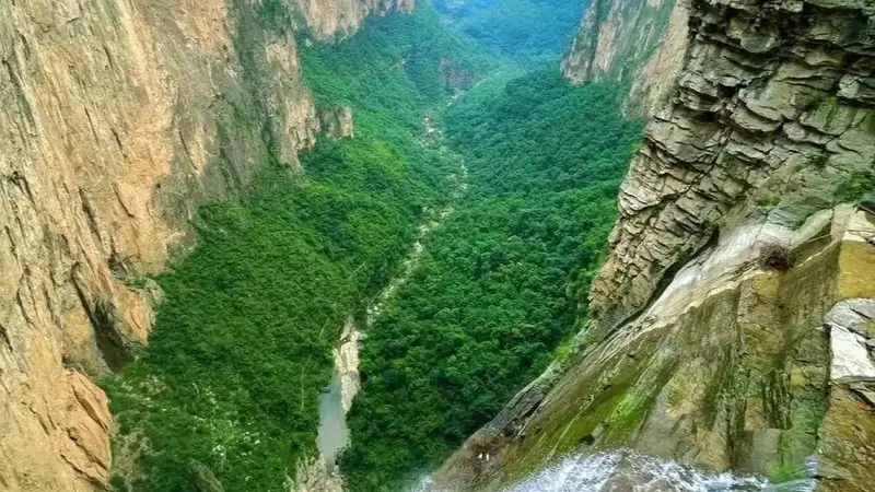 散文||盛夏避暑天脊山