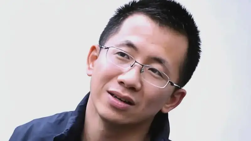 张一鸣罕见现身:字节落后也不走蒸馏捷径