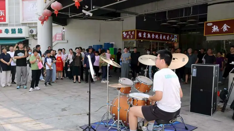 菜场里办起音乐会,商户居民登台当主角