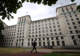 英媒:垃圾站惊现英军高度敏感机密文件,英国防部高层介入调查