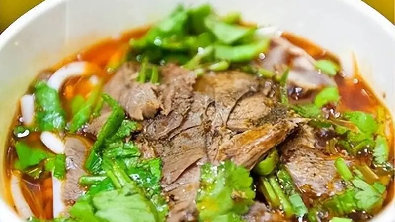 兴义羊肉粉:贵州美食的独特名片