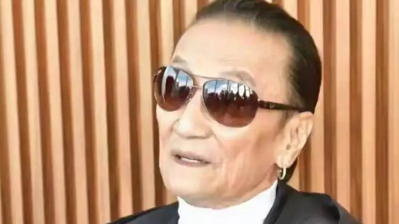 谢贤遗产几乎全给了2个孙子,网友质疑偏心,谢婷婷发文表明一切