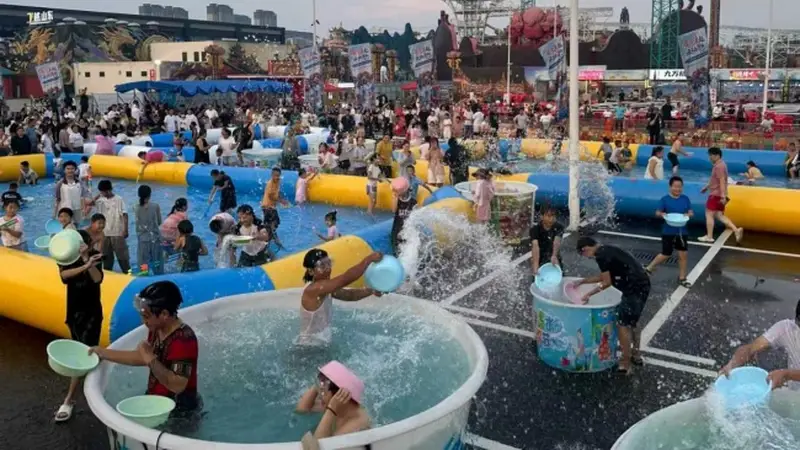 九曲狂欢润大河!济南济阳以泼水嘉年华激活黄河文旅新动能