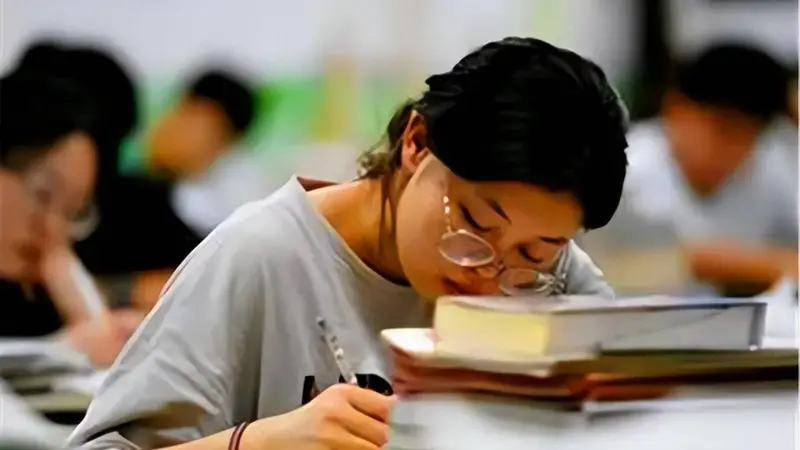 中考708分,我背着父母,偷偷改掉了志愿