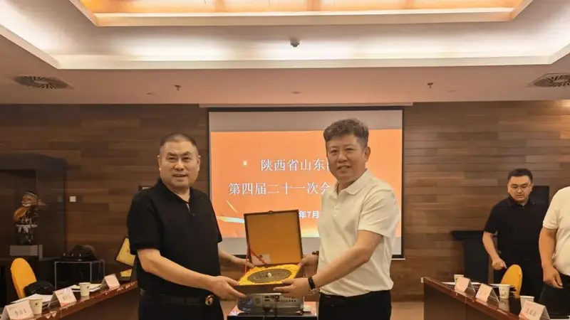 陕西省山东商会一行来大唐西市博物馆参观调研