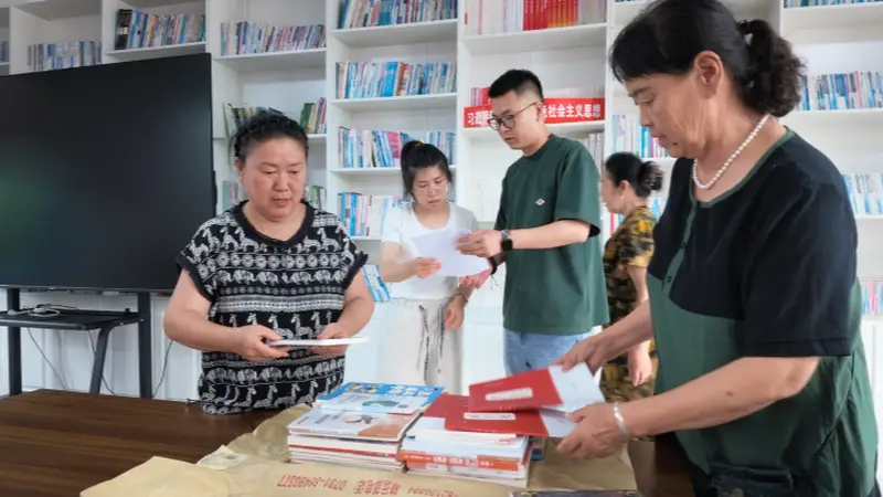 逊克:书屋更新提质 书香滋养乡村