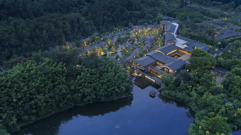 快报|峨眉山悦榕庄开门迎客,希尔顿集团开启主厨季