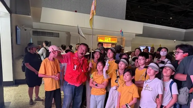 “穿行”秦陵“对话”秦俑 多地少年古都领略千年文脉